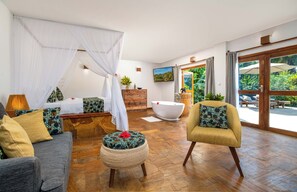 Villa (Villa with Shared Pool)