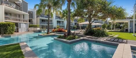 2 outdoor pools, open 8:30 AM to 9:00 PM, pool loungers