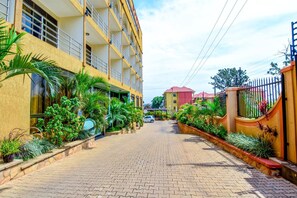 Property grounds - Interservice Hotel (Kampala)
