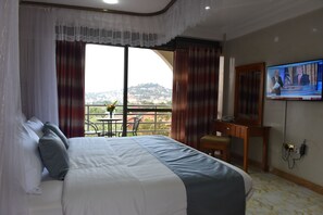 Deluxe Single Room | In-room safe, desk, free WiFi, bed sheets - Interservice Hotel (Kampala)