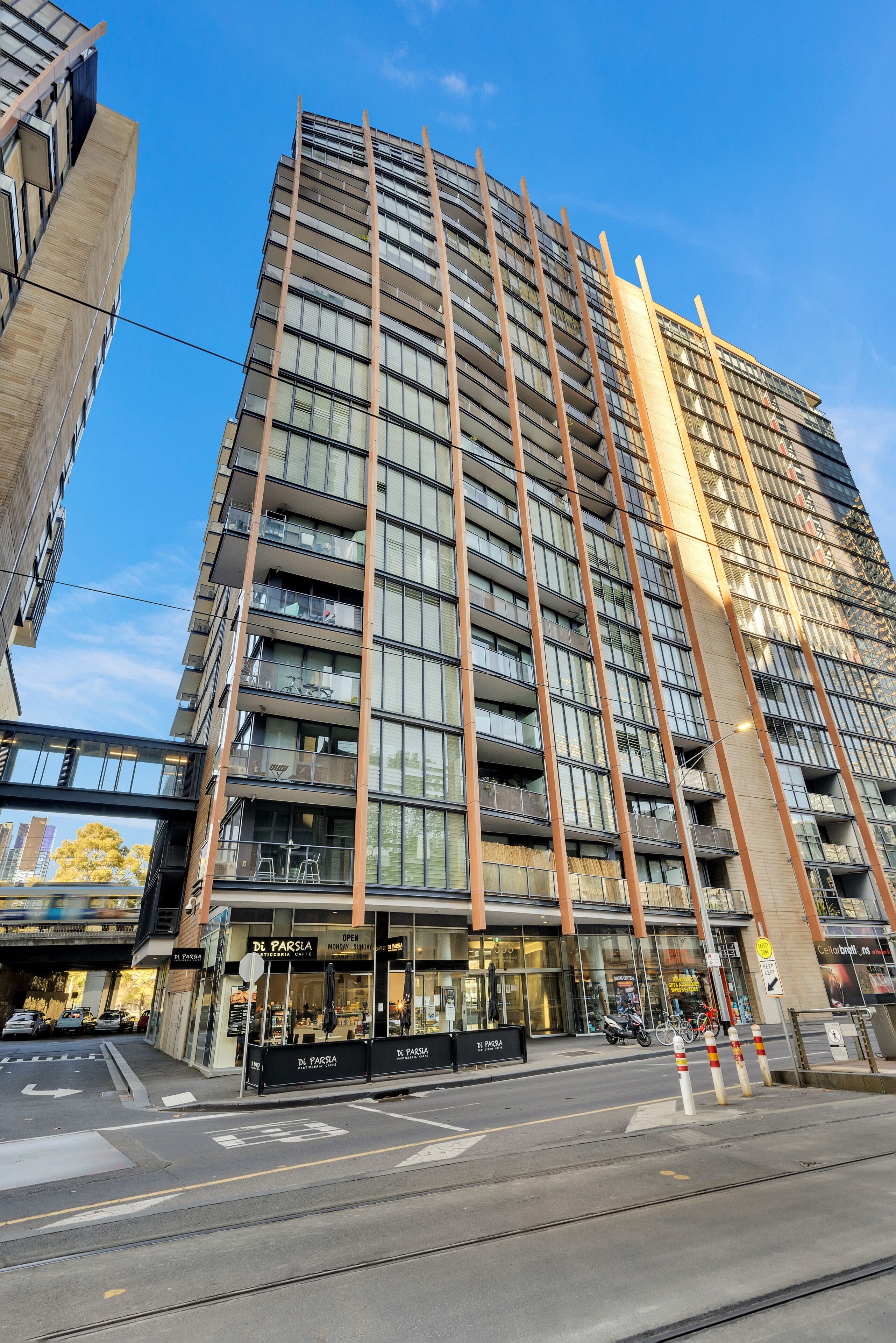 Bagian depan properti