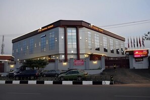 Front of property - De Santos Hotel Awka (Awka)