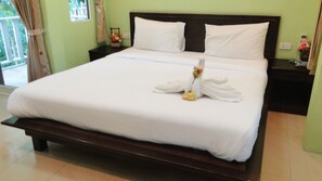 Kamar Double Standar | Minibar, meja kerja, dan Wi-Fi gratis