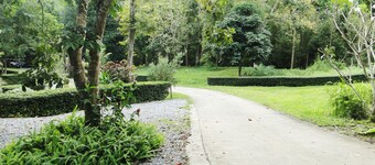 Baan Suan Chong Khao Resort