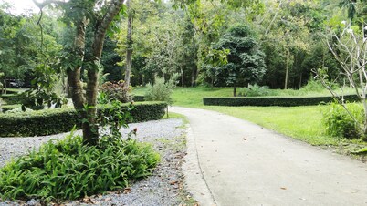 Baan Suan Chong Khao Resort