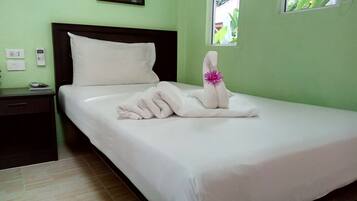 Minibar, desk, free WiFi