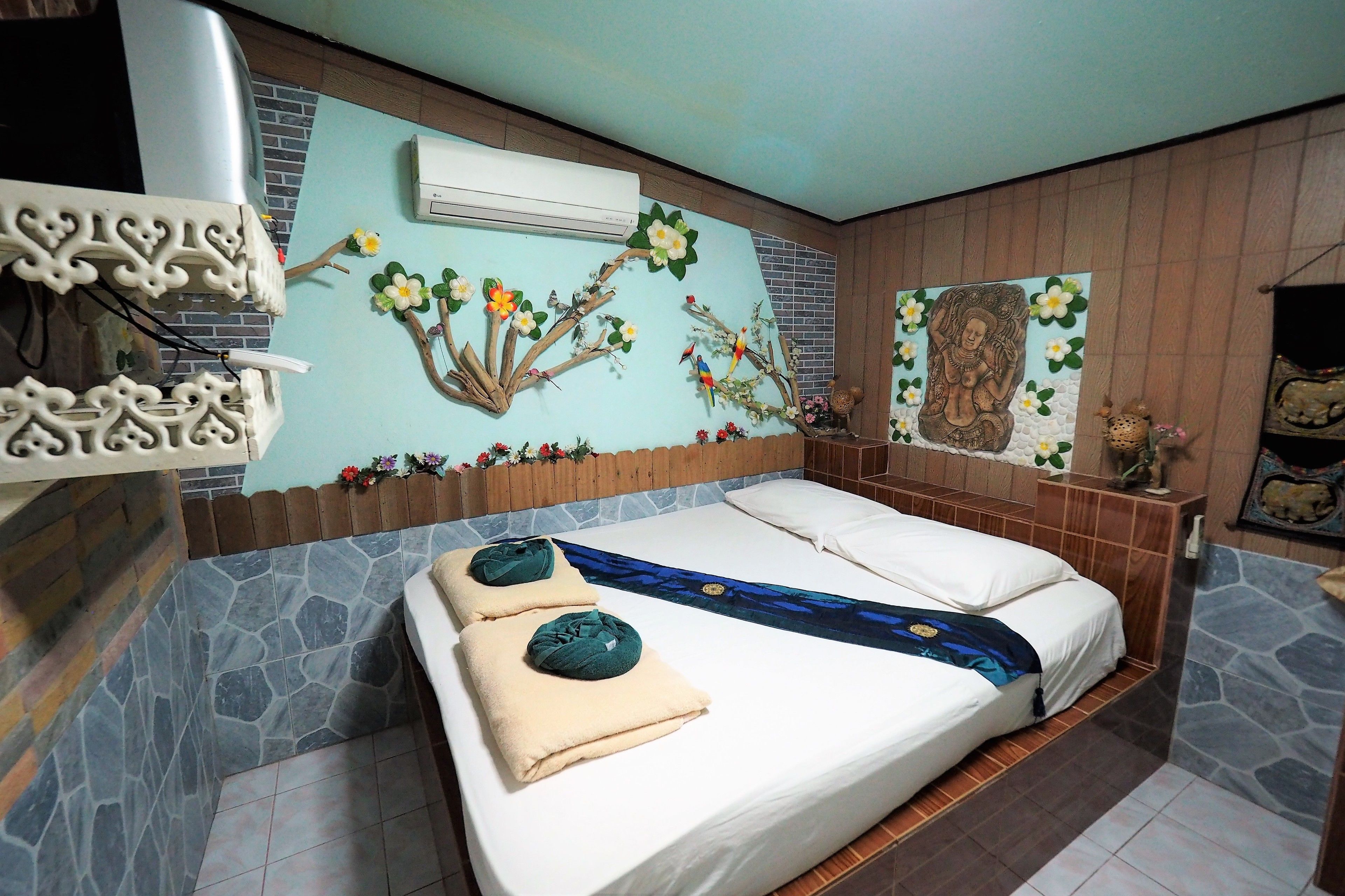 Standard Room | Free WiFi