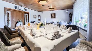 Mittagessen und Abendessen