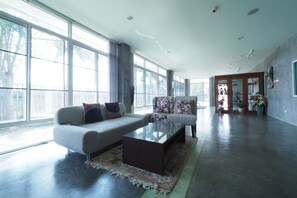 3 Bedrooms Pool Villa  | Living area | Flat-screen TV, DVD player