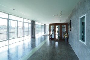 3 Bedrooms Pool Villa  | Living area | Flat-screen TV, DVD player