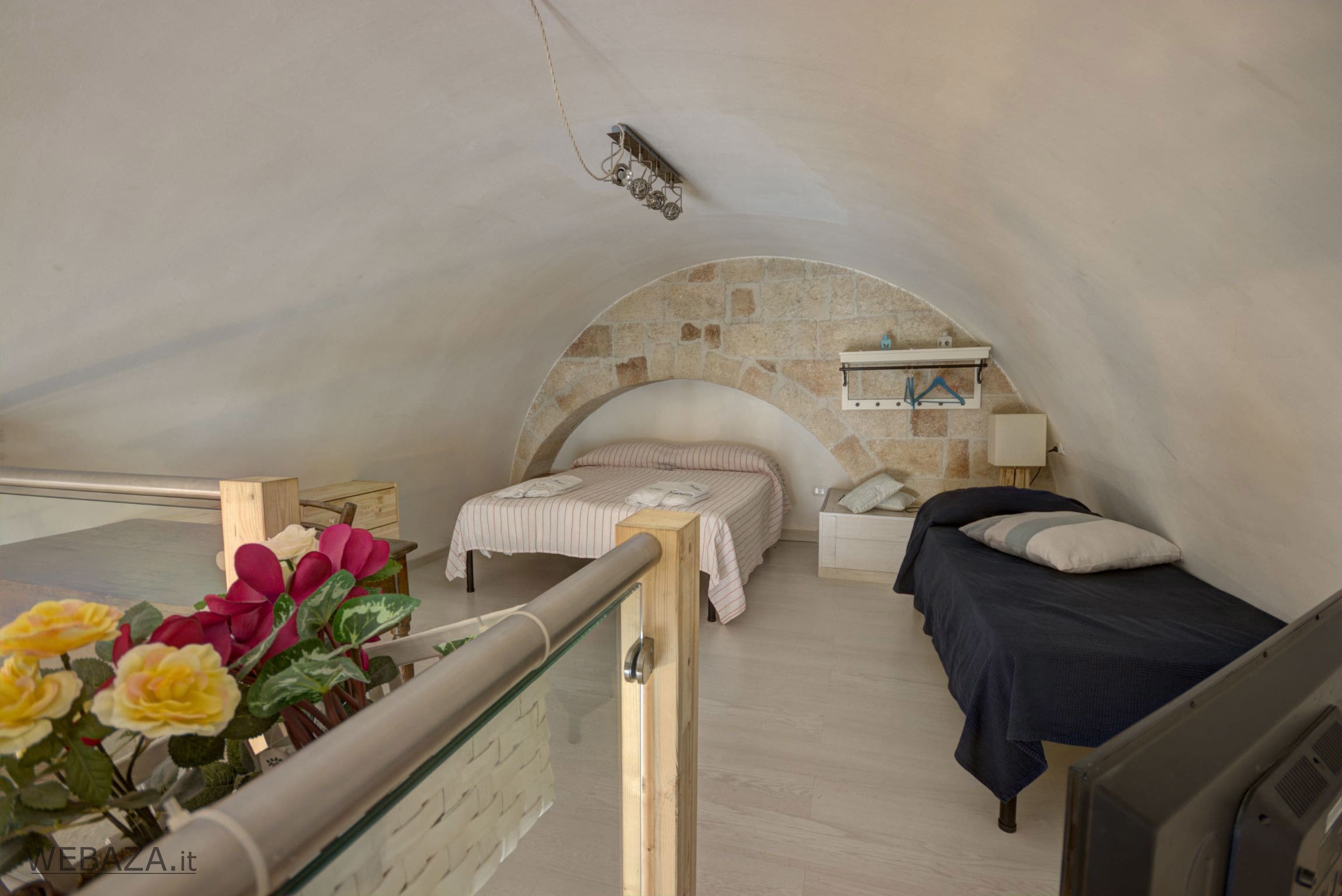 Premium bedding, in-room safe, individually decorated