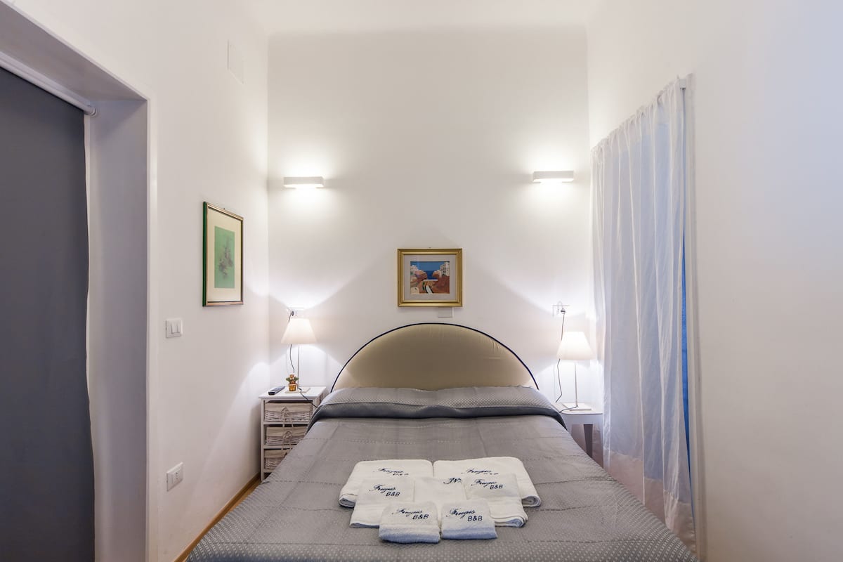 Literie de qualité supérieure, coffres-forts dans les chambres