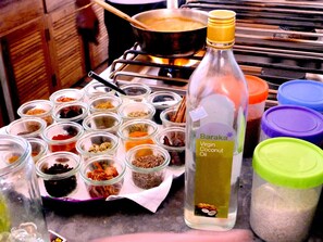 Breakfast, lunch, dinner served; international cuisine - UTMT Underneath the Mango Tree Beach & Spa (Polgahamulla)