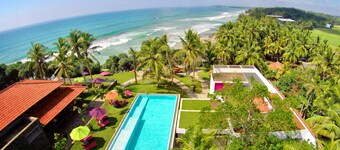 UTMT Underneath the Mango Tree Beach & Spa