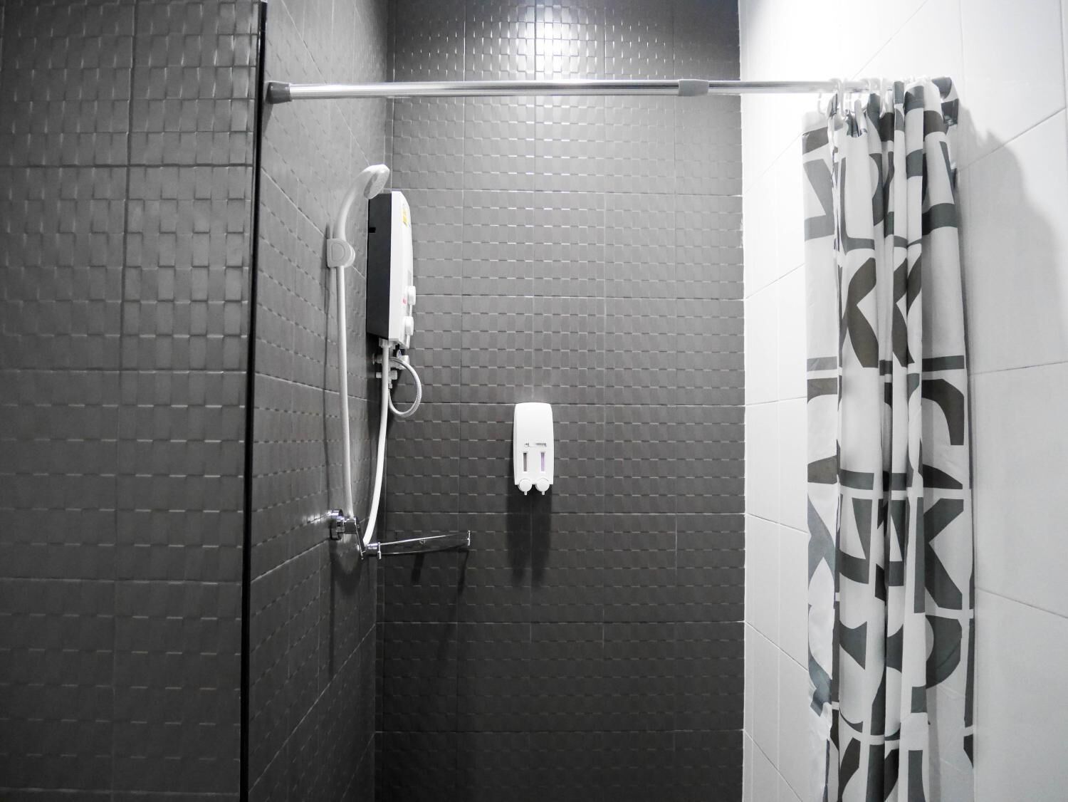 shower, free toiletries, hair dryer, slippers