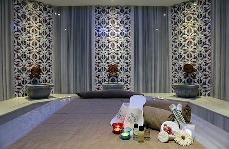 Sauna, steam room, Turkish bath, body treatments, aromatherapy