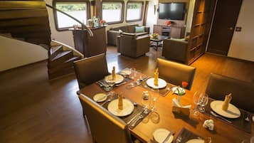 Junior-Suite, Flussblick | Speisen