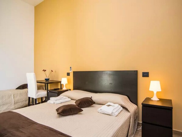 Room - Hotel Calabernardo Noto Marina (Noto)