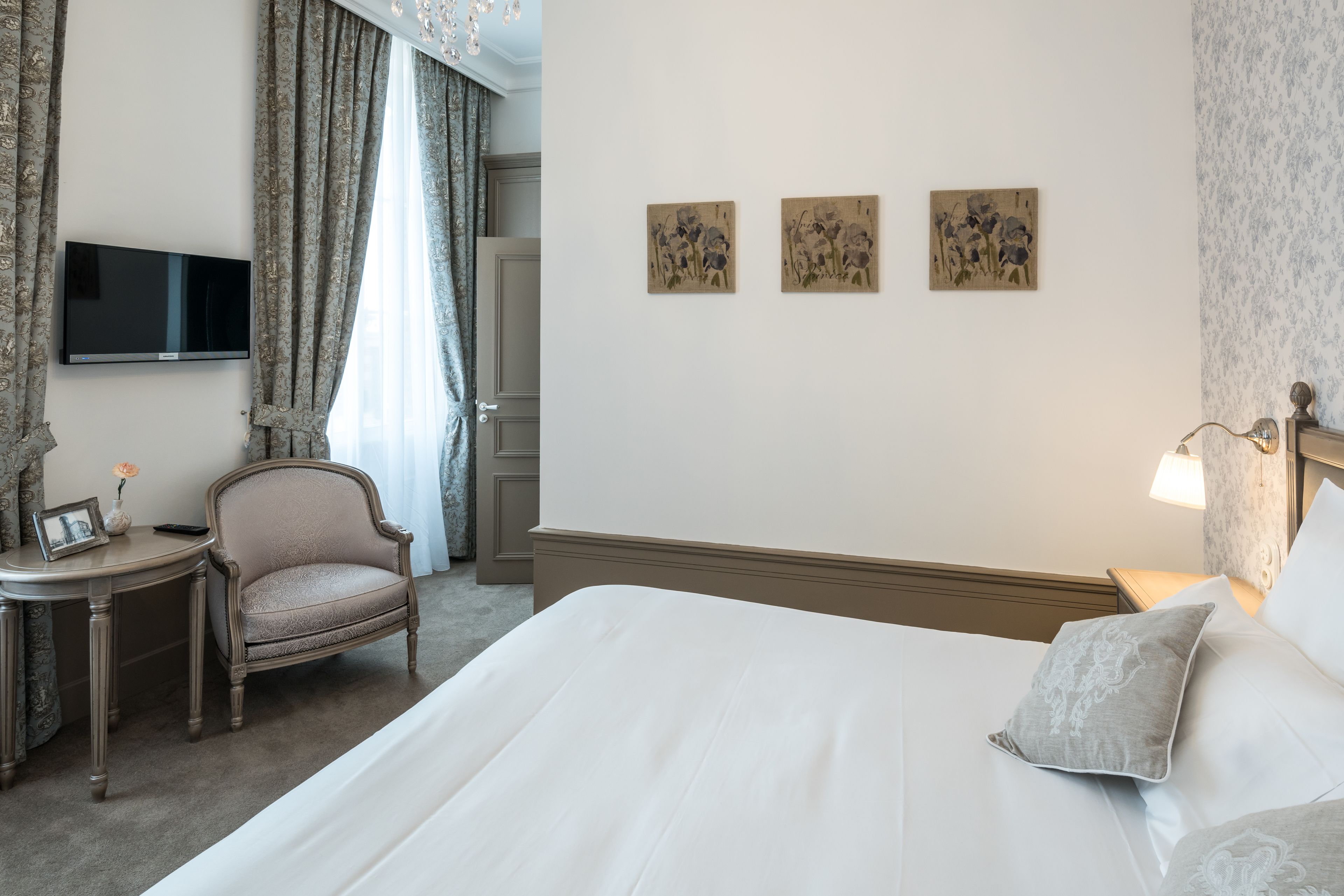 Chambres insonorisées, lits bébé (gratuits)