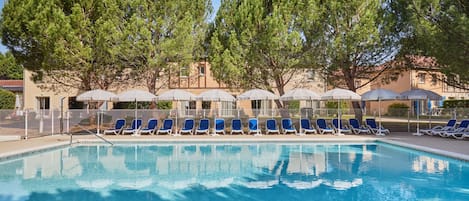 Seasonal outdoor pool