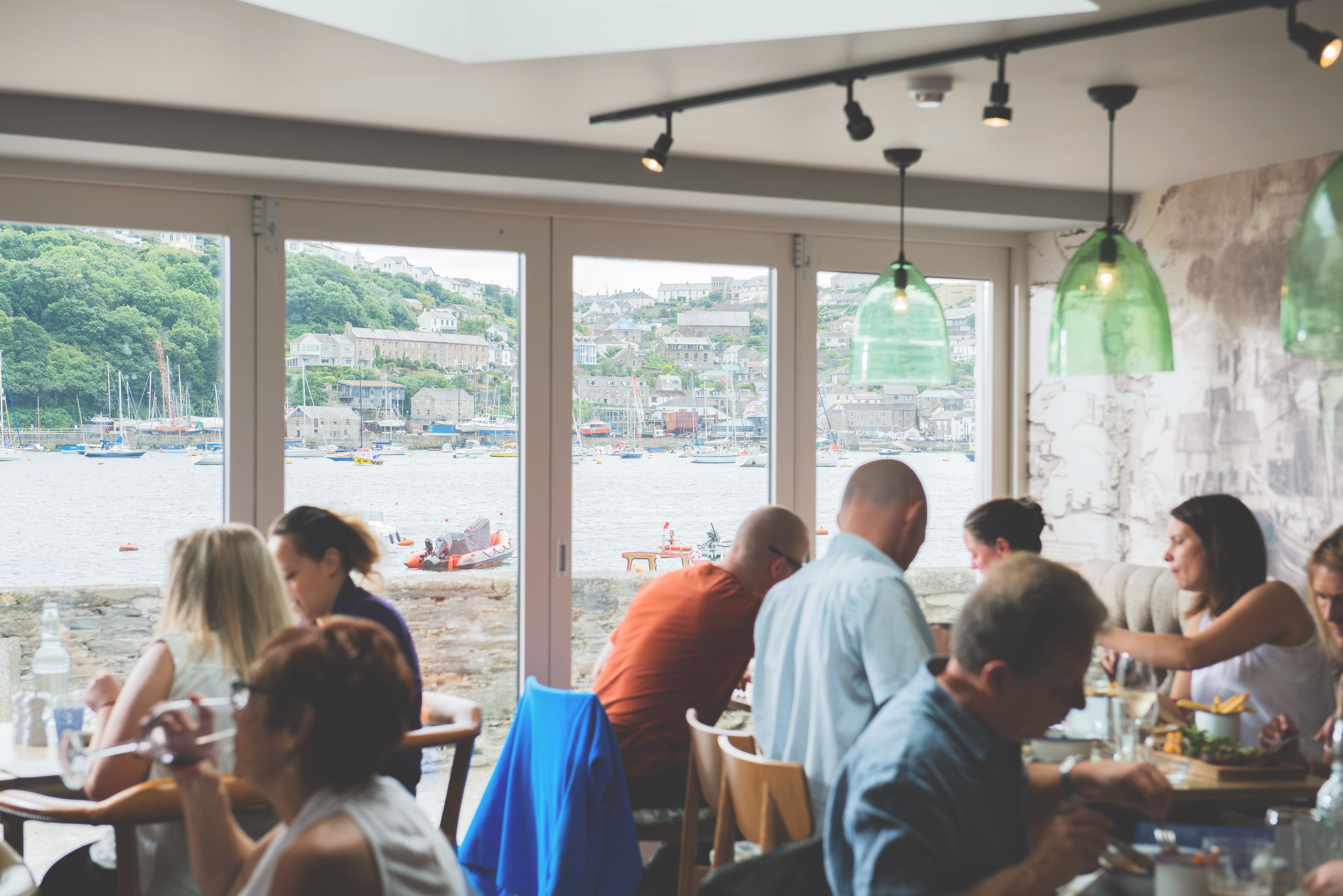 Lunsj og middag serveres, britiske retter