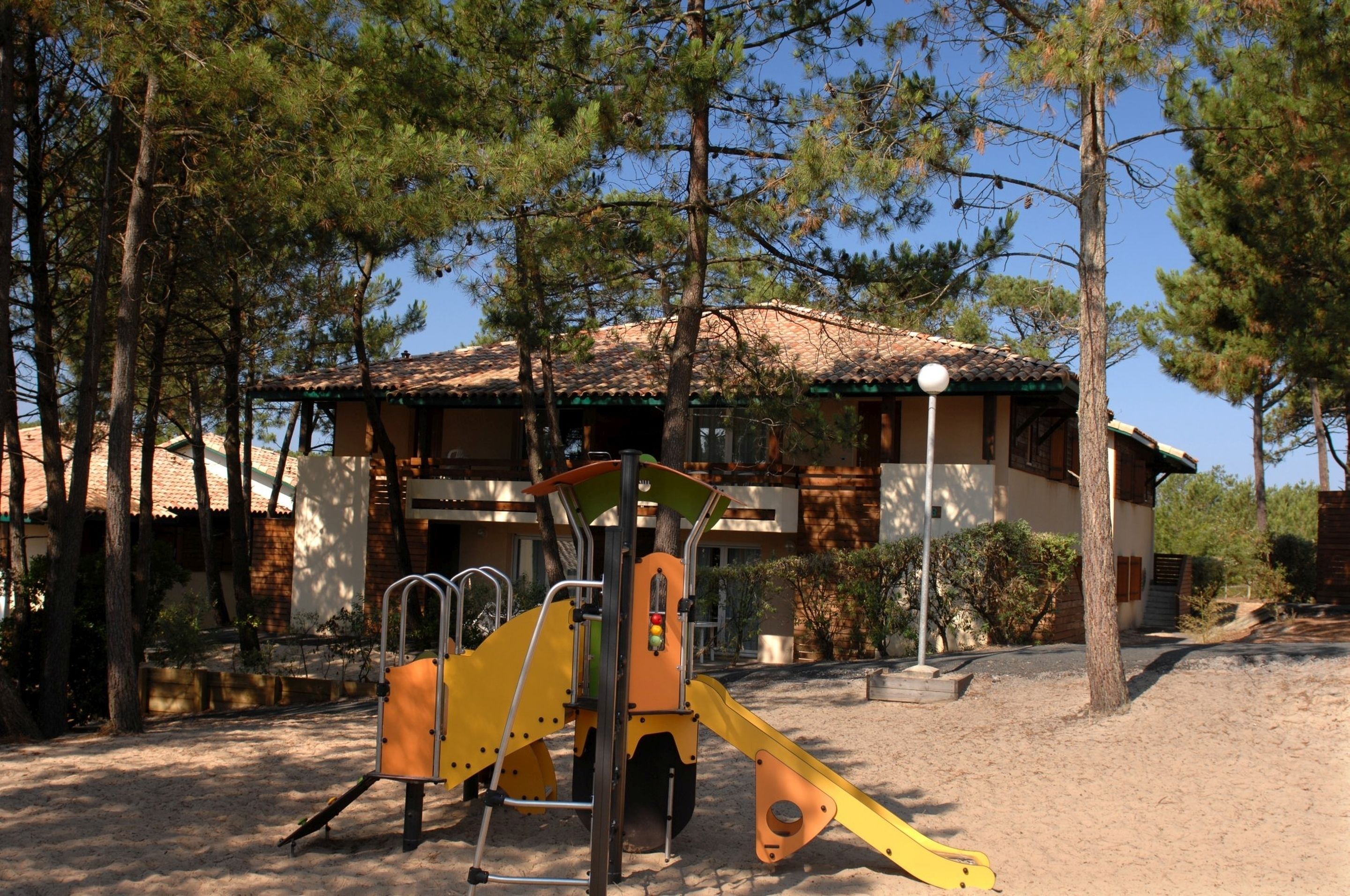 Children’s play area – outdoor