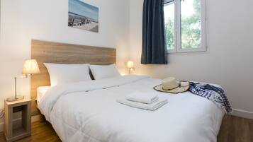 Desk, iron/ironing board, cribs/infant beds, free WiFi