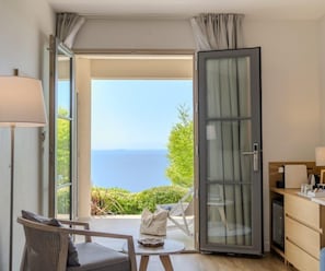Superior Room Ground Floor Sea View | Terraço/pátio