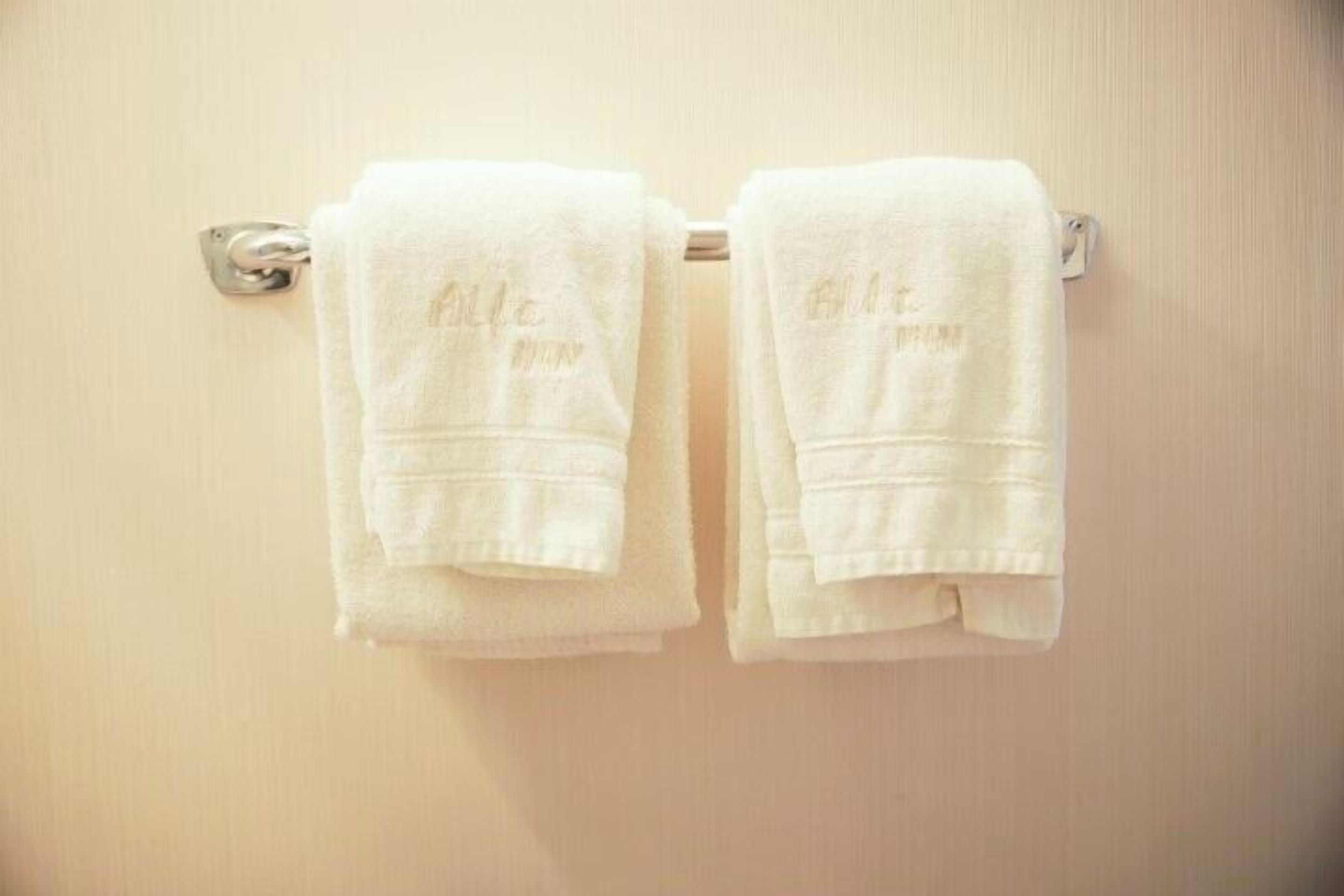 comfort double or twin room | bathroom | shower, free toiletries, hair dryer, towels