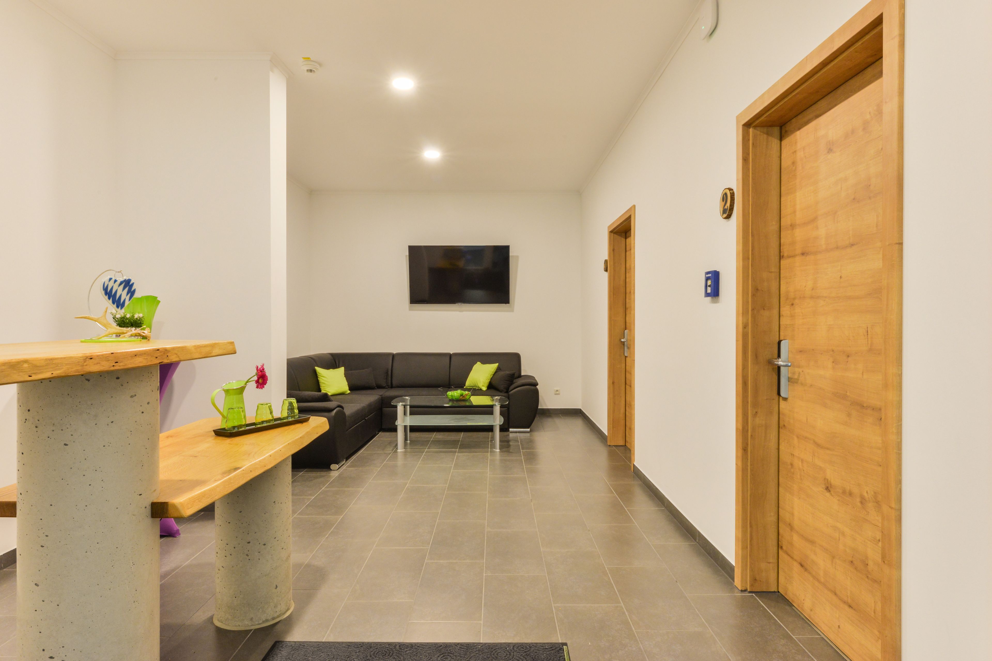 flat-screen tv, dvd player, toys, heated floors