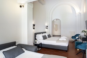 Minibar, in-room safe, desk, free WiFi - Hotel Horto Convento (Florence)