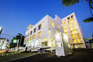 Exterior - Karin Hotel And Serviced Apartment (Si Racha)