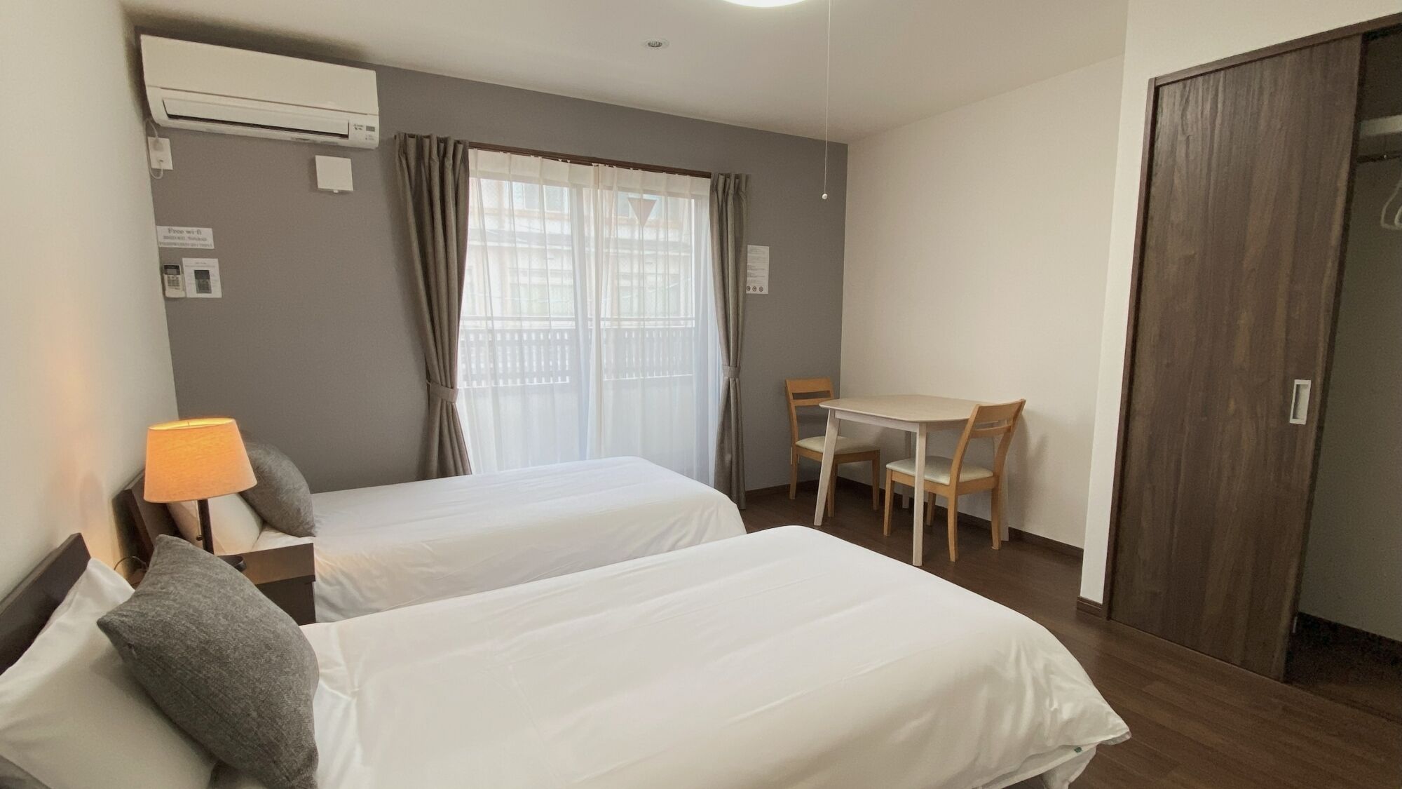 Desk, free WiFi, bed sheets
