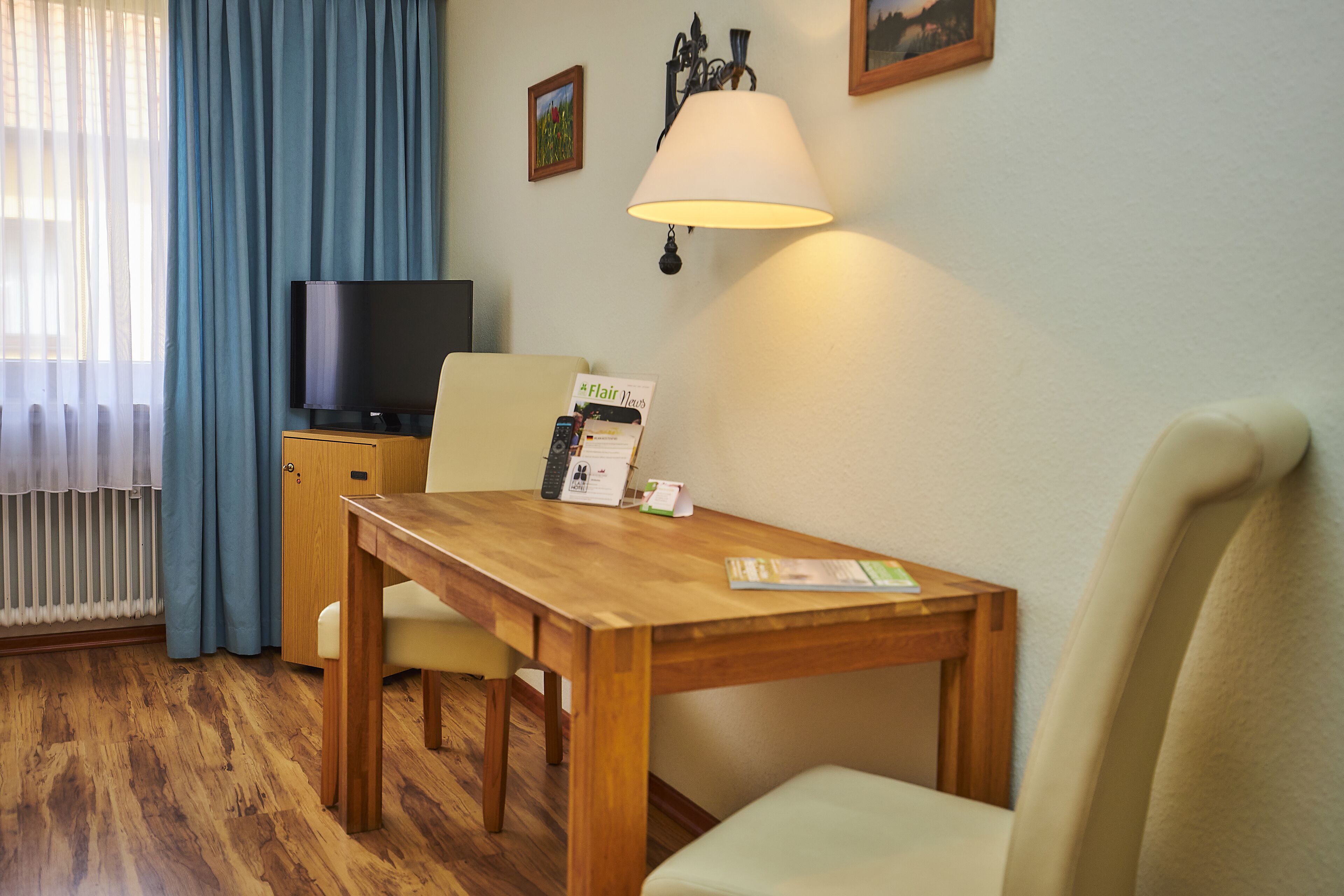 double room, bathtub | living area | 82-cm lcd tv with satellite channels, tv