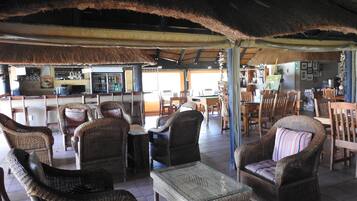 Breakfast, lunch, dinner served; local and international cuisine
