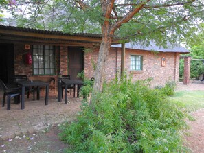 Familien-Doppel- oder -Zweibettzimmer (Warthog) | Ausblick vom Zimmer