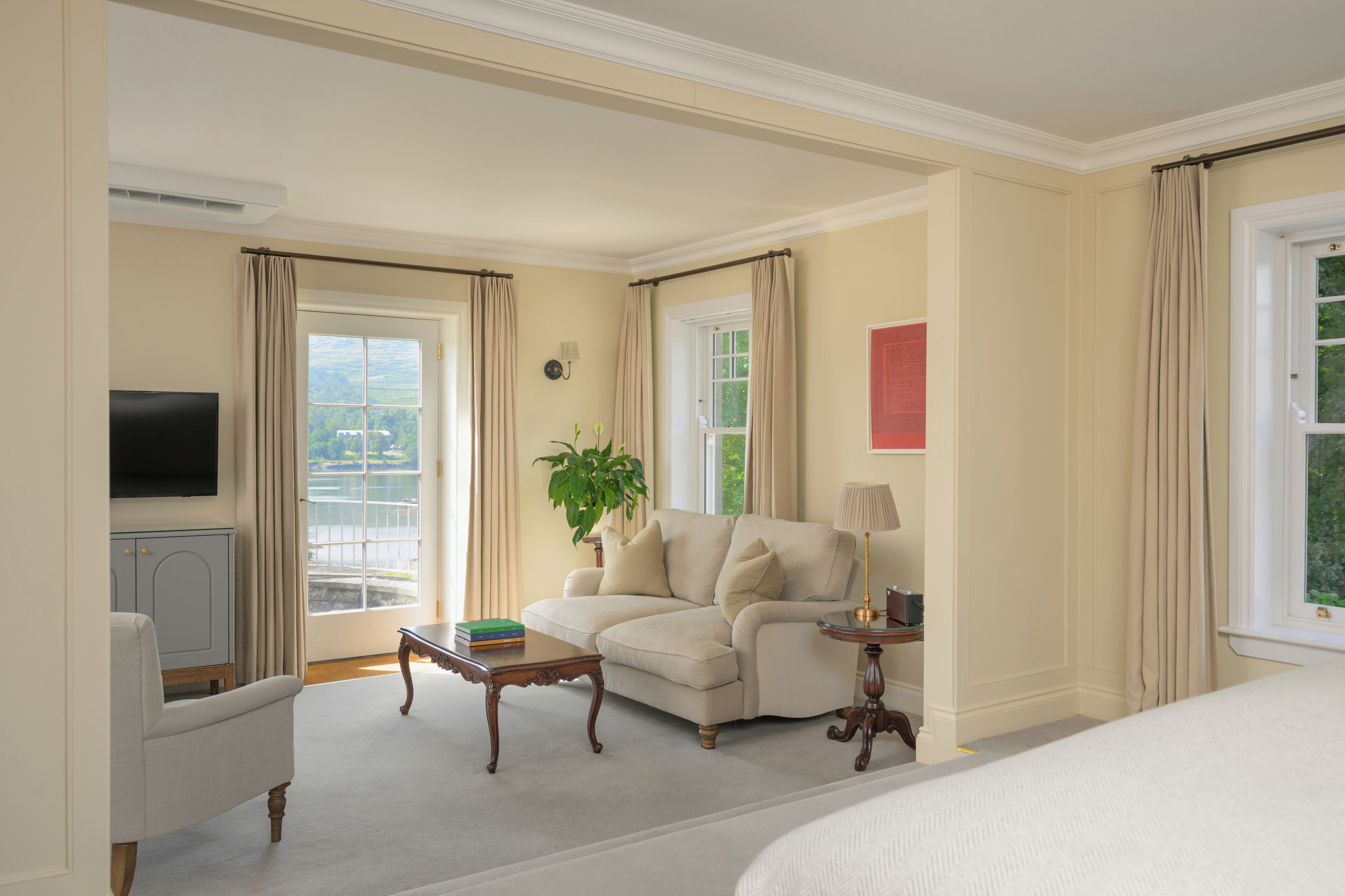 Kenmare Bay Suite with Balcony | Premium bedding, minibar (free items), in-room safe, desk