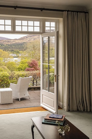 Premium bedding, in-room safe, desk, iron/ironing board - Park Hotel Kenmare (Kenmare)