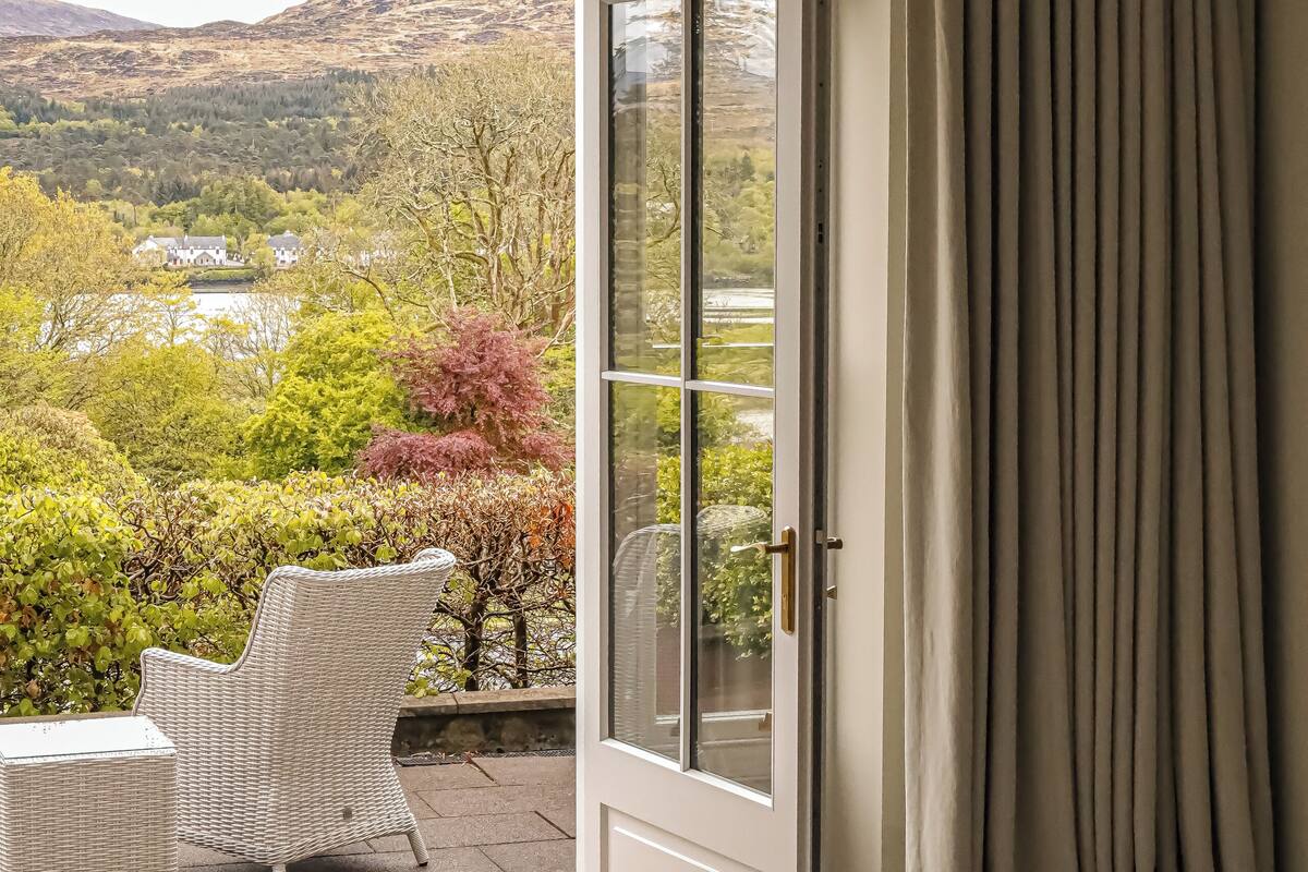 park suite overlooking the kenmare bay | 1 bedroom, premium bedding, in-room safe, desk