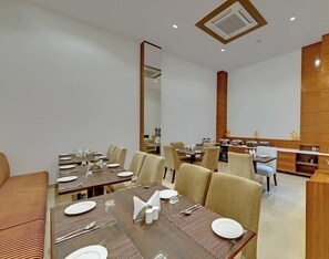 Dining - Surya Beacon Hotel Amritsar (Amritsar)
