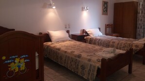 Studio, kitchenette (for 2)