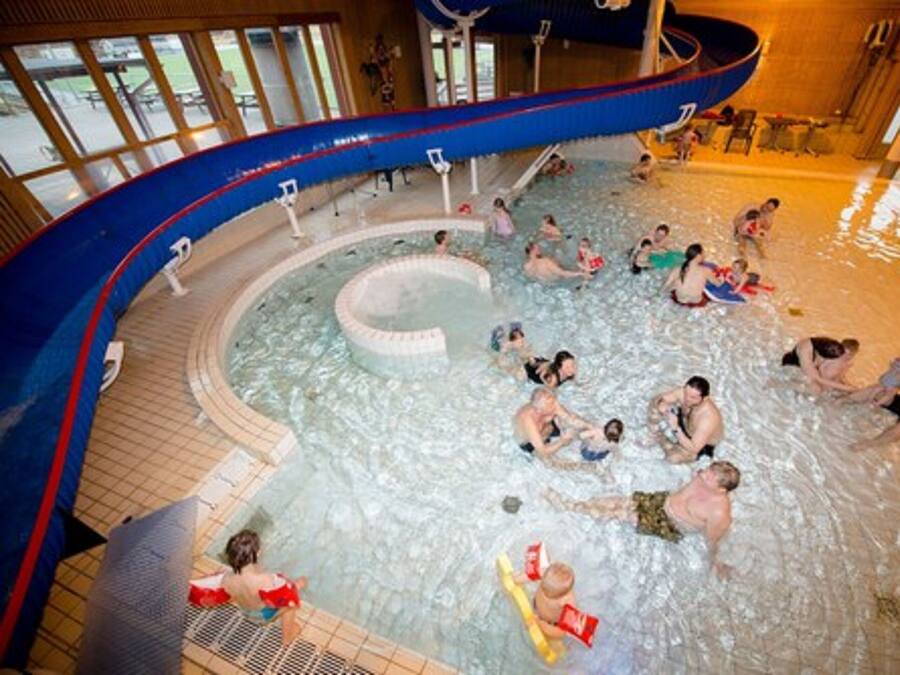 3 indoor pools, seasonal outdoor pool, pool umbrellas, sun loungers