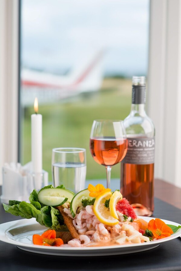 Mittagessen und Abendessen, lokale Küche