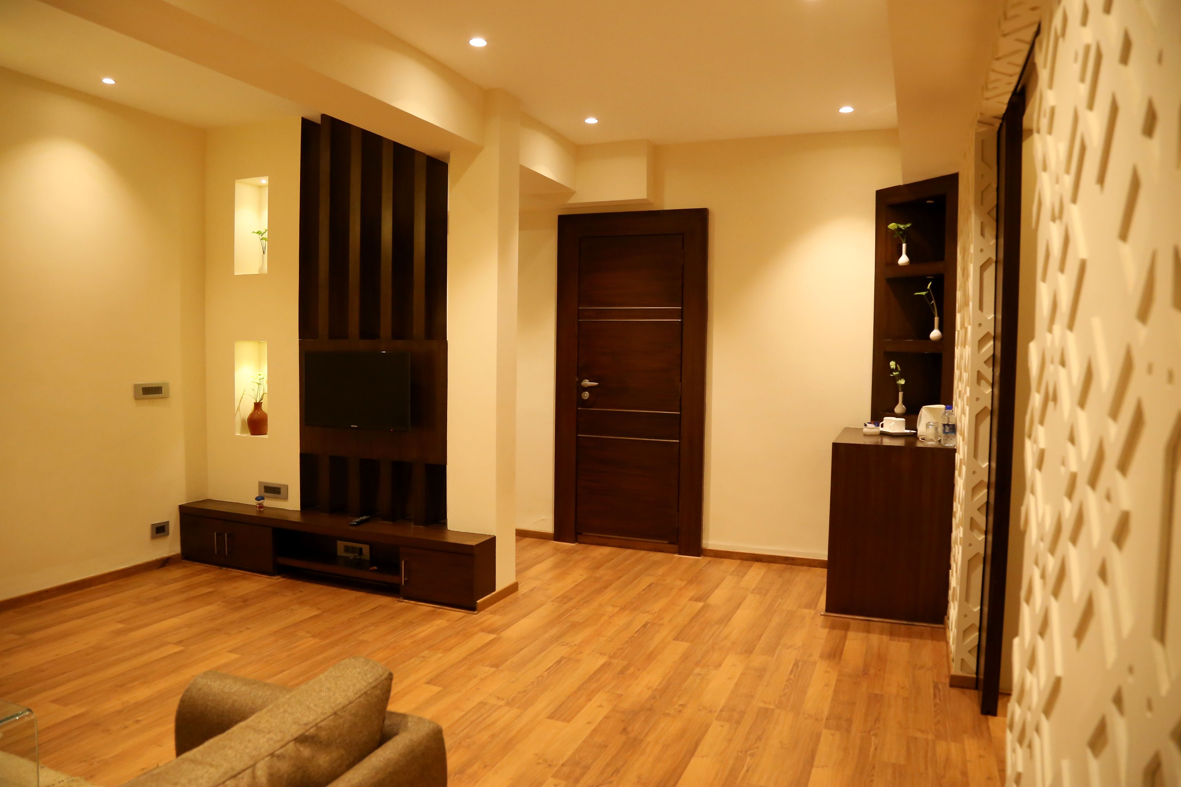 Presidential Suite, 1 Bedroom, Balcony, City View | Living room | Flat-screen TV