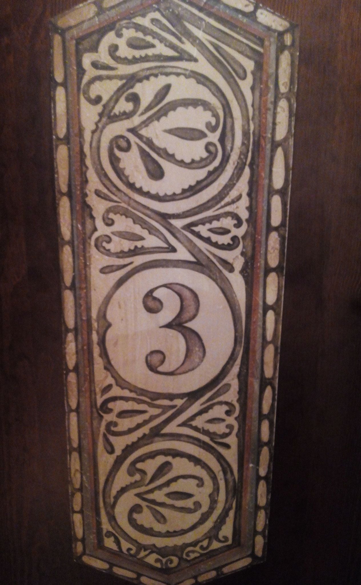 minibar, desk, soundproofing, cots/infant beds