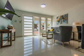 Interior - Koyari Modern Condos (Noord)