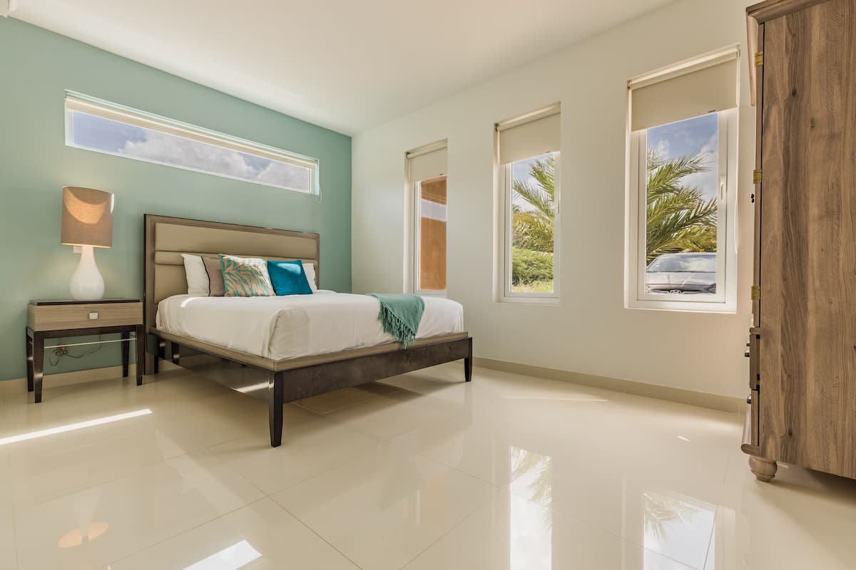 Family Condo, 3 Bedrooms, Kitchen, Ground Floor | 1 bedroom, premium bedding, in-room safe, iron/ironing board