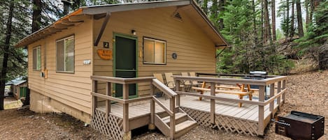 Standard-Ferienhütte, 2 Schlafzimmer | Terrasse/Patio