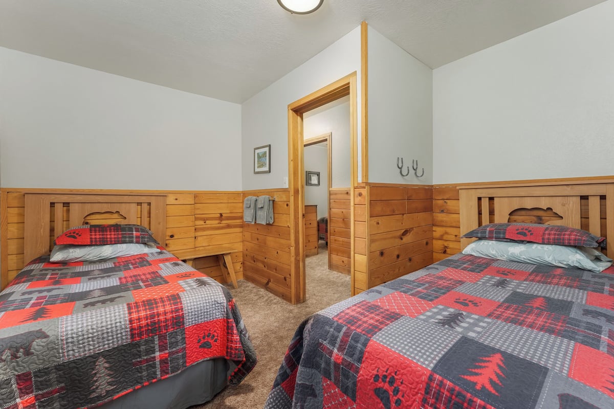 4 habitaciones, muebles diferentes, wifi gratis y ropa de cama