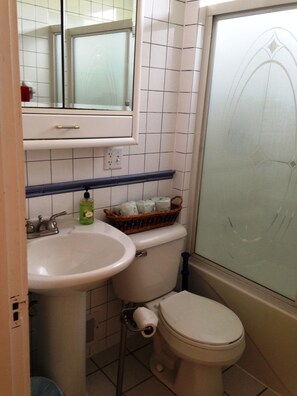 Bathroom - The Ramsay House (Ramsay)